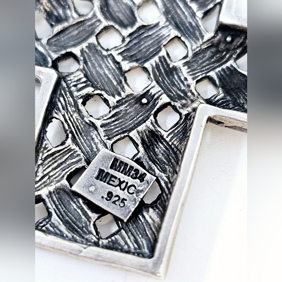 Basket weave Sterling Cross Pendant - Picture 4 of 5